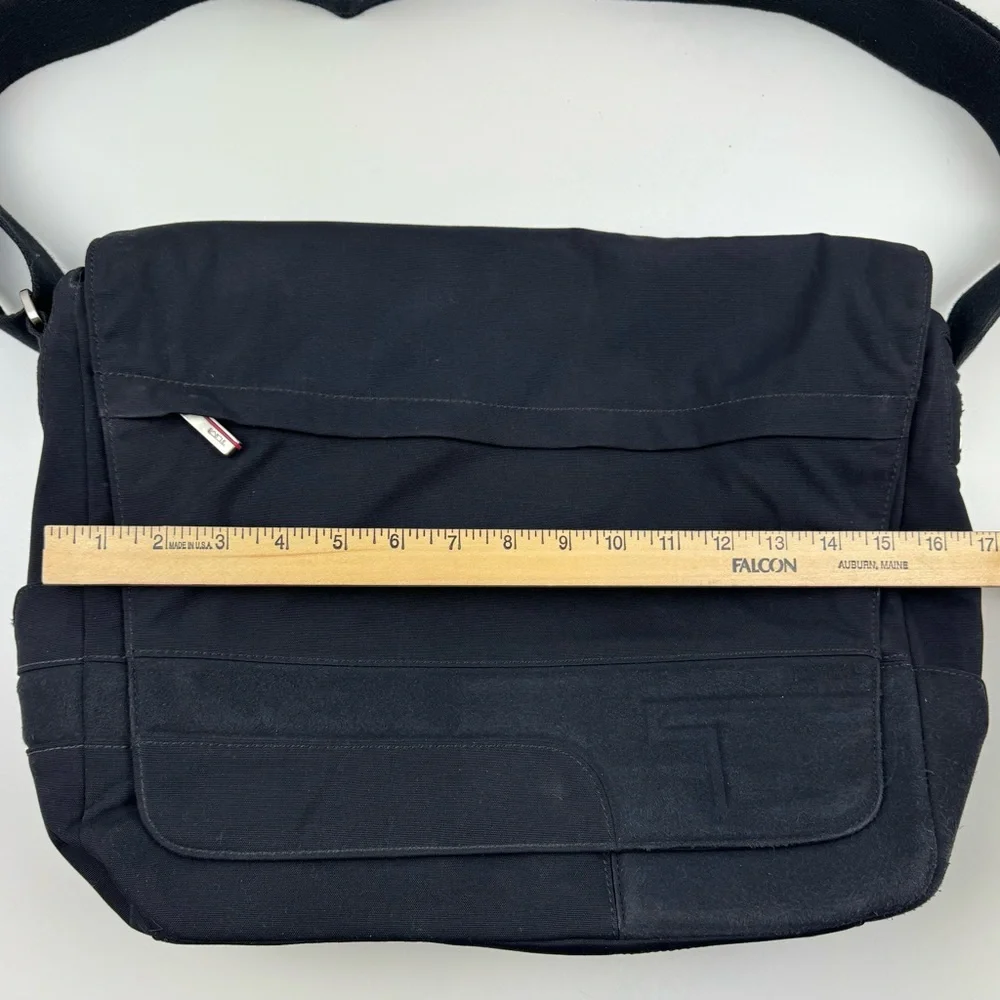 Tumi SANDO 6172D ‎ Black Computer Messenger Laptop Bag 16